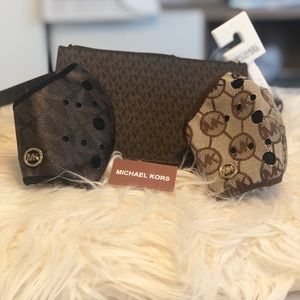 Michaels Kors Fanny pack with matching 2 face mask